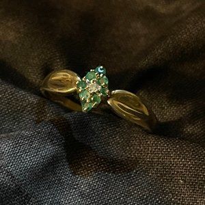 Vintage 10K Gold & Emerald Cluster Ring - Diamond Shape